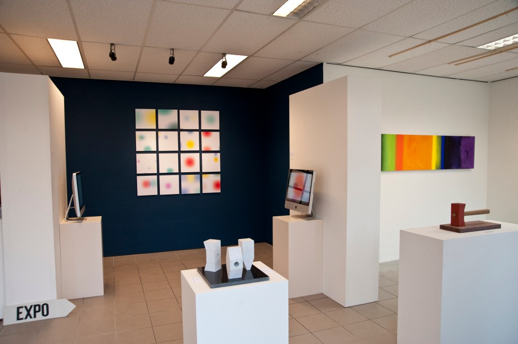 KUNSTUITLEEN NIJMEGEN EXPOSITIE KLEUR